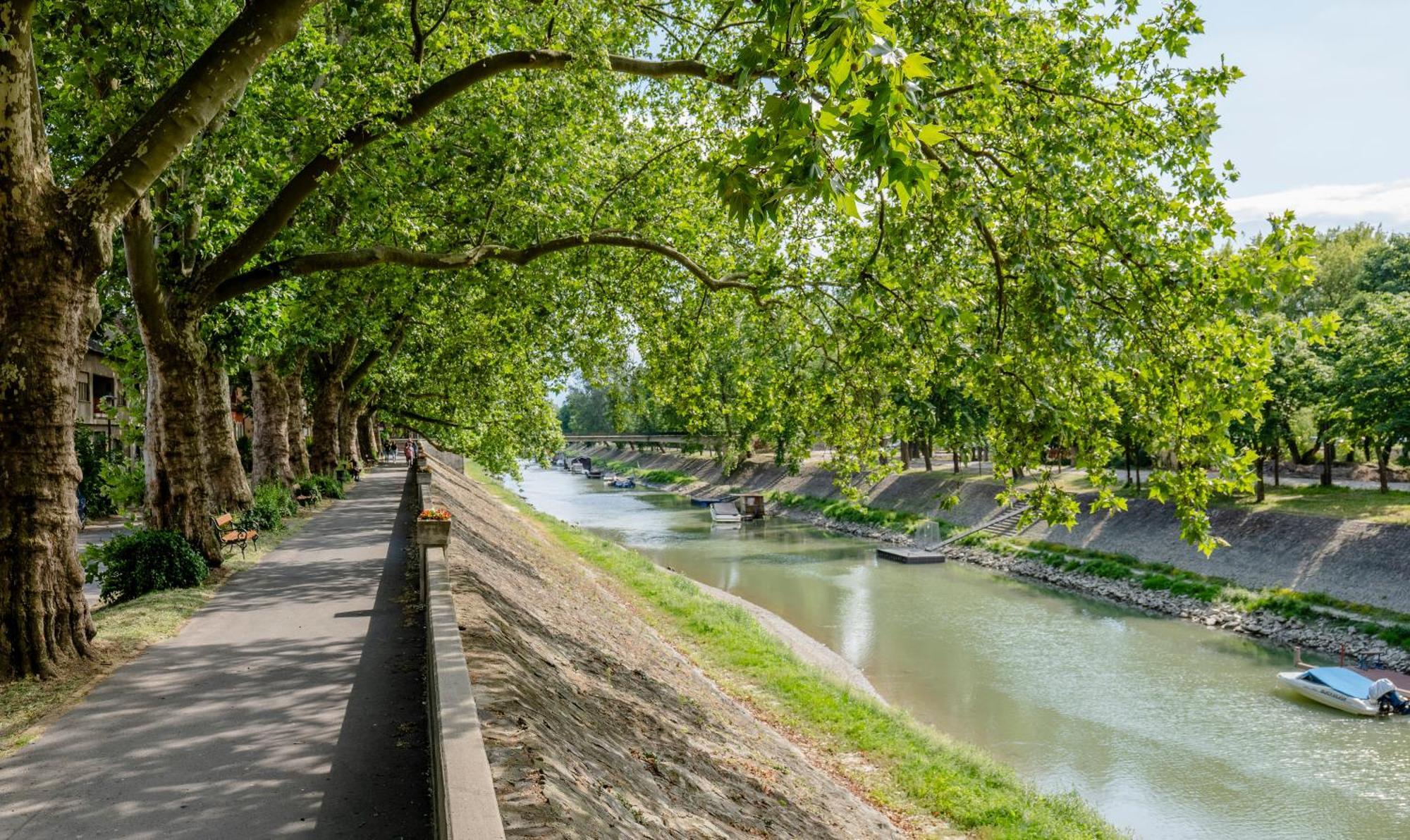 Riverside Apartment No2 Esztergom Exterior foto